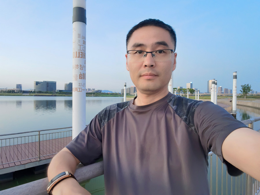 2022年度赏金船长医药金鹰奋斗者——汤  旗